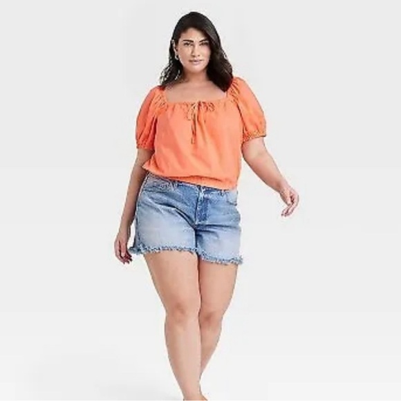 NWT Universal Thread Square Neck Cropped Short Sleeve Blouse - Picture 2 of 6